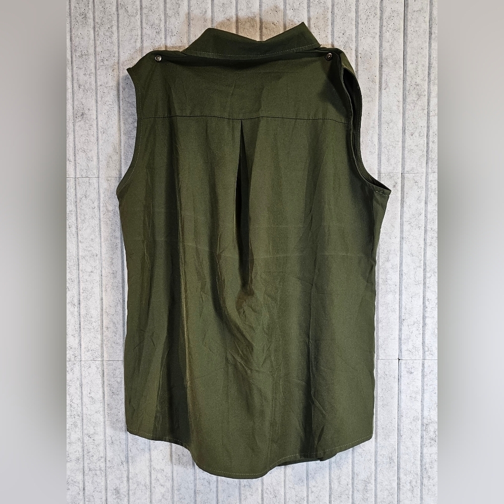 Zeagoo Olive Green Sleeveless Button Front Blouse Top Size M - Picture 2 of 2